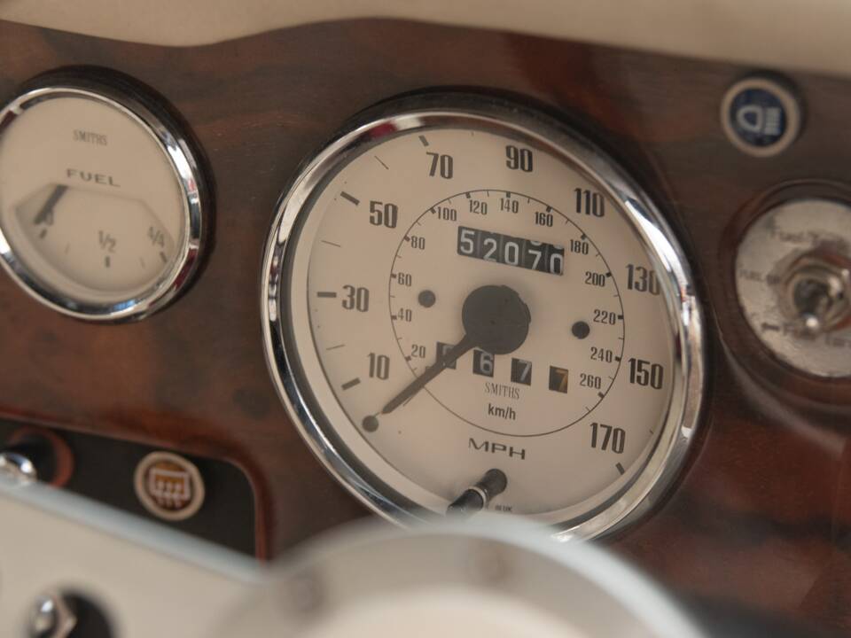 Bild 12/46 von Gilbern Invader (1972)