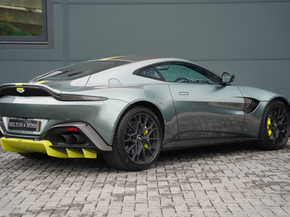 Bild 5/50 von Aston Martin V8 Vantage AMR (2020)