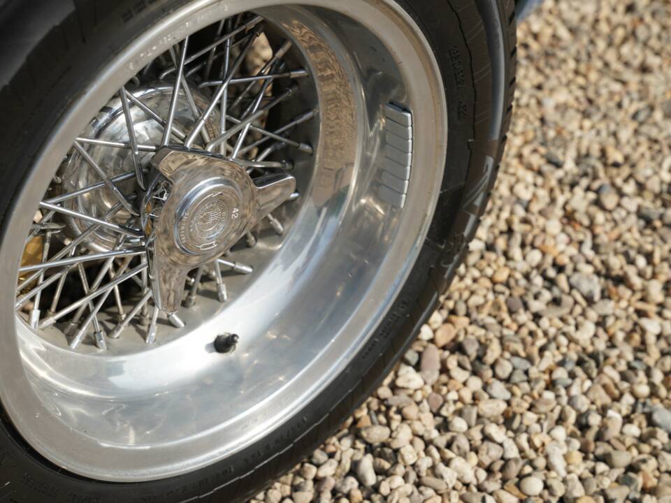 Image 37/50 de Lamborghini 400 GT (1967)