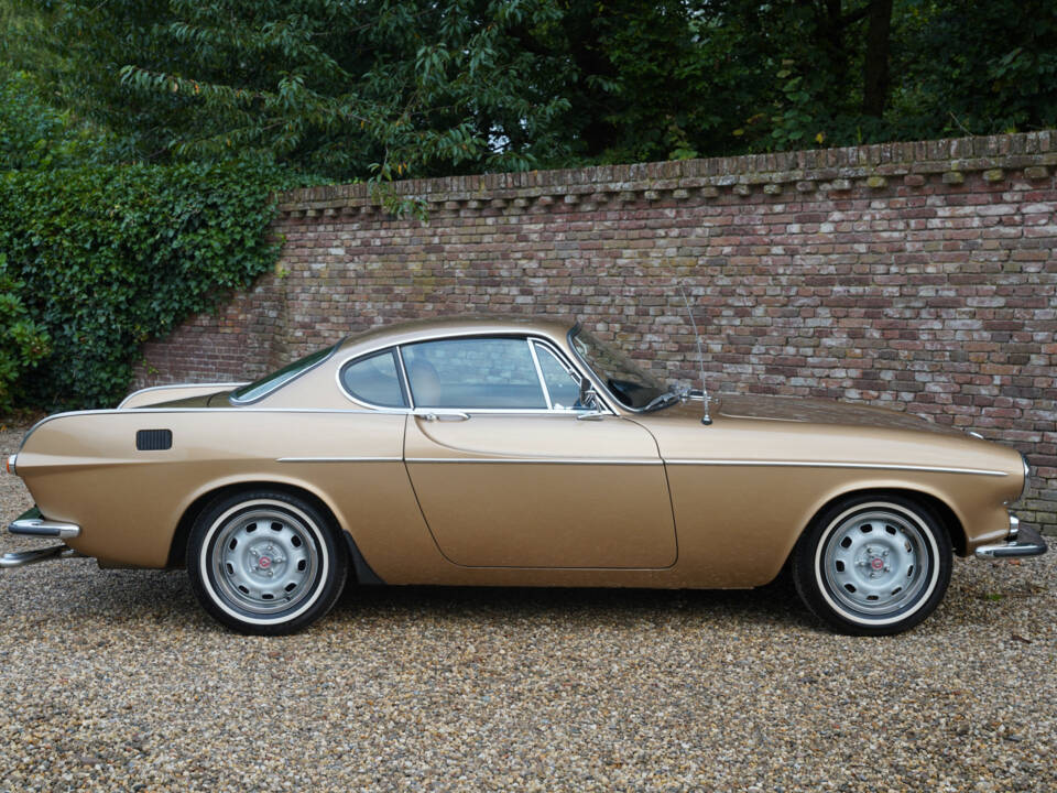 Image 34/50 of Volvo 1800 E (1972)