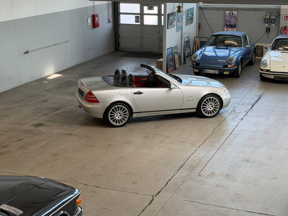 Image 15/51 of Mercedes-Benz SLK 230 Kompressor (1997)