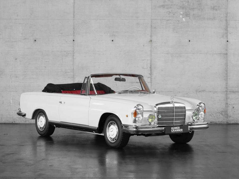 Image 5/50 of Mercedes-Benz 280 SE 3,5 (1969)