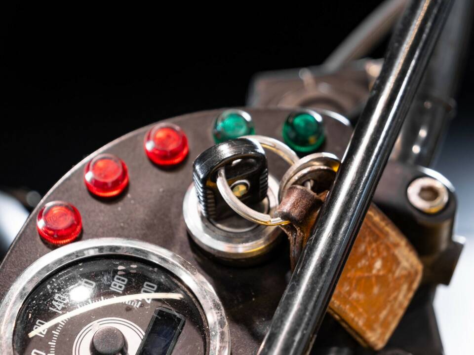 Bild 44/46 von BMW DUMMY (1993)