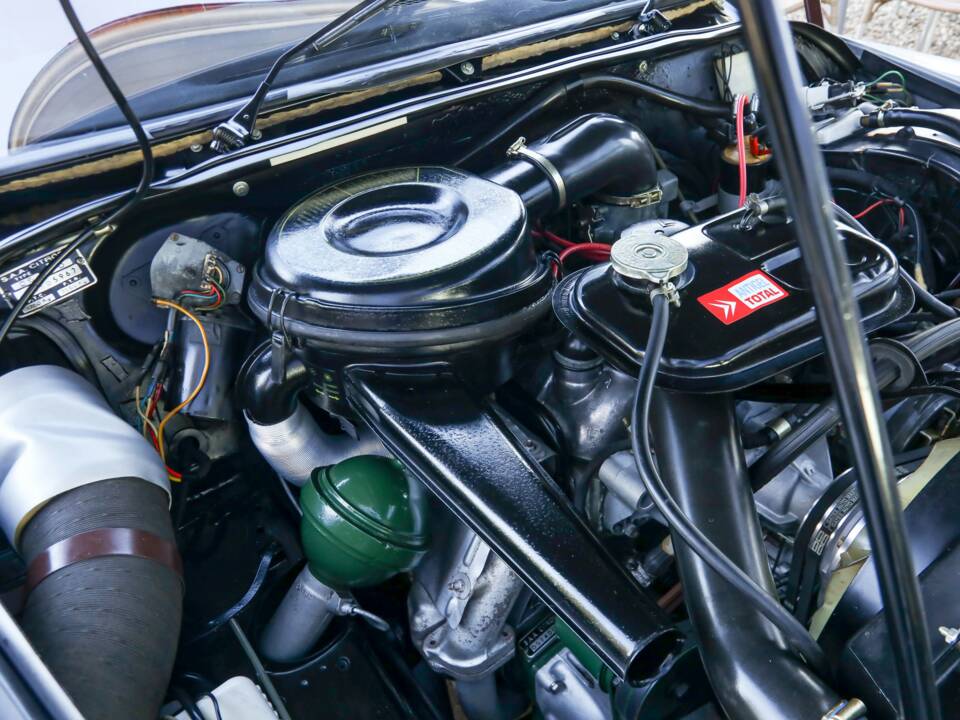 Bild 16/50 von Citroën DS 20 (1974)