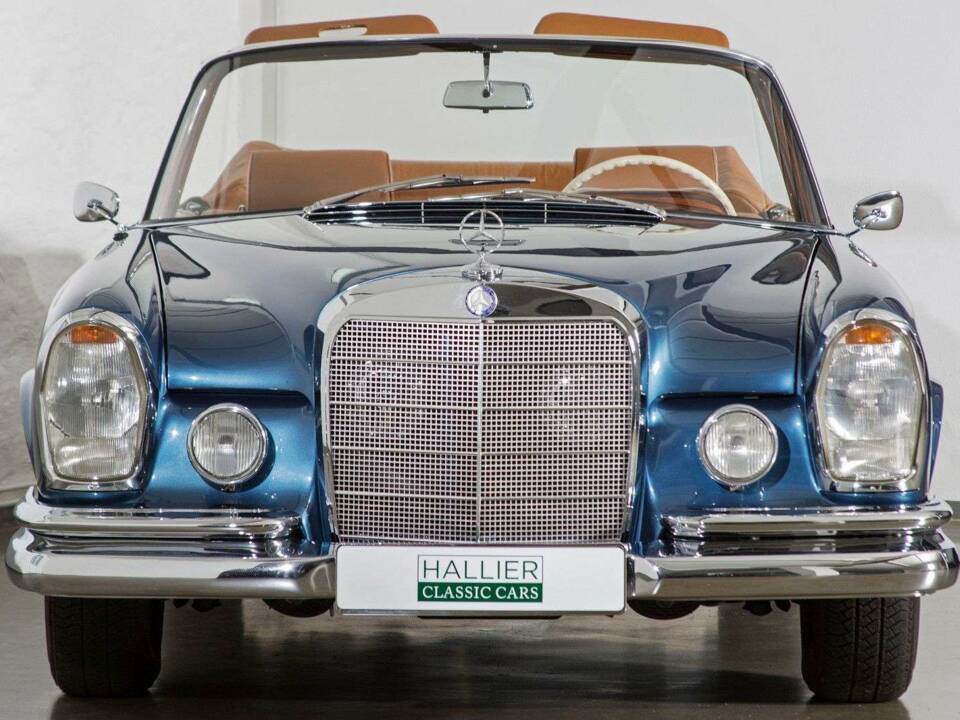 Image 5/20 de Mercedes-Benz 220 SE b (1965)