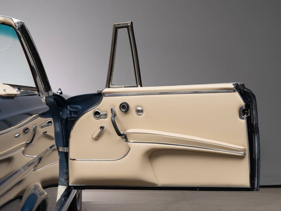 Bild 17/34 von Mercedes-Benz 250 SE (1966)