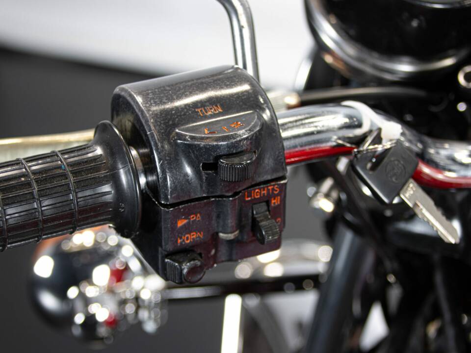 Imagen 45/50 de Honda CB 400 Four (1975)
