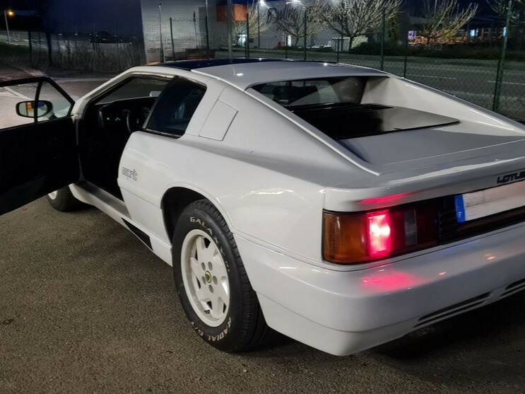 Bild 5/8 von Lotus Esprit (1989)