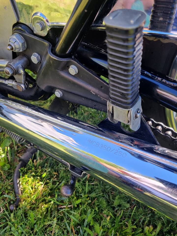 Image 20/63 of Honda CB 250 K2 (1970)