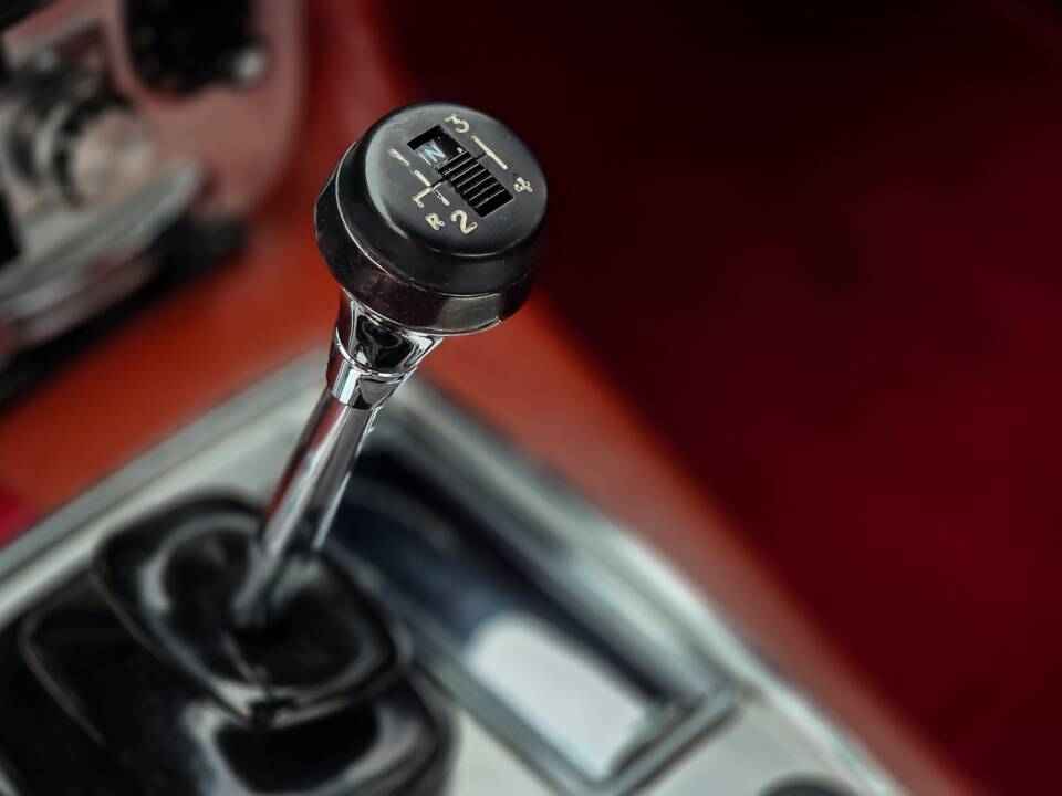 Image 14/50 of Jaguar XJ 6 4.2 (1972)