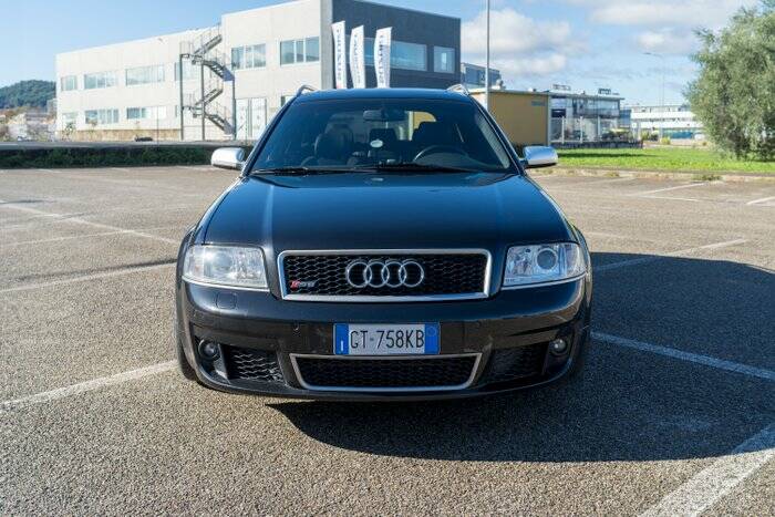 Imagen 5/7 de Audi RS6 Avant (2003)