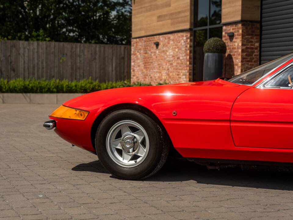 Bild 22/79 von Ferrari 365 GTB/4 Daytona (1969)