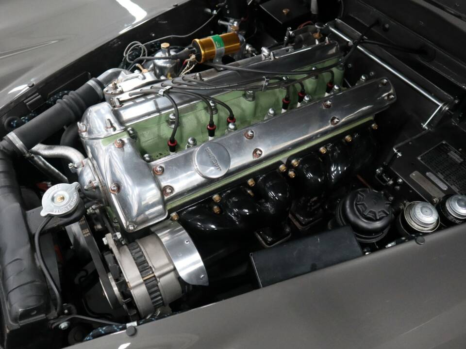 Imagen 47/50 de Jaguar XK 150 3.4 S FHC (1958)