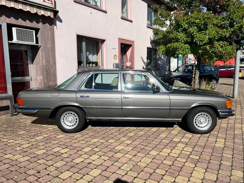 Afbeelding 4/12 van Mercedes-Benz 450 SE (1979)