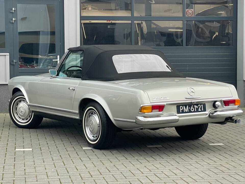 Image 5/22 of Mercedes-Benz 280 SL (1970)