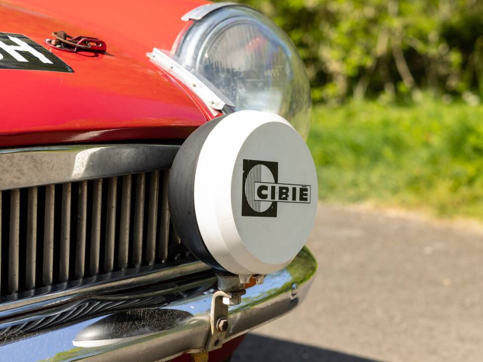 Image 10/50 of MG MGB GT (1970)