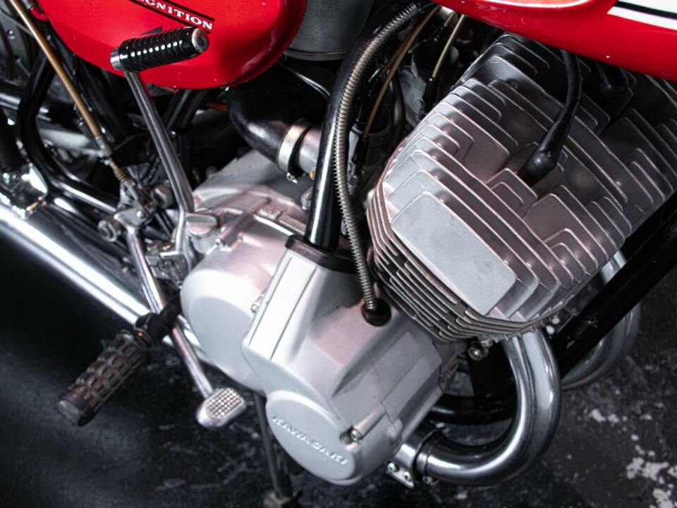 Immagine 50/50 di Kawasaki DUMMY (1970)