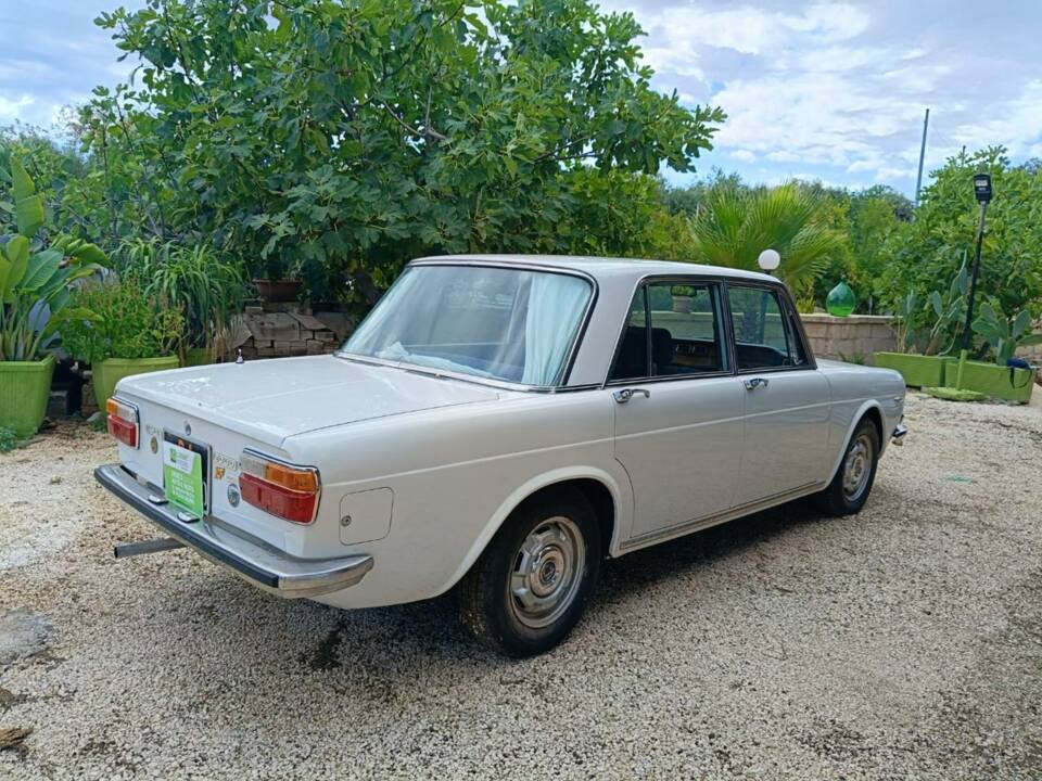 Immagine 4/50 di Lancia Flavia 2000 (1974)
