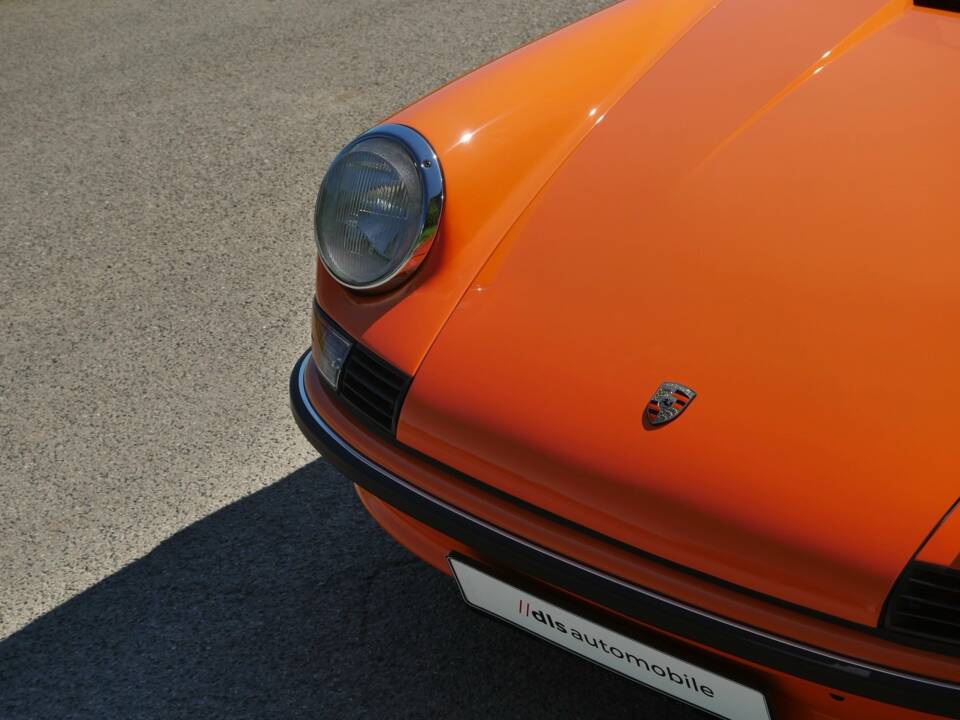 Image 3/50 de Porsche 911 2.4 S (1900)