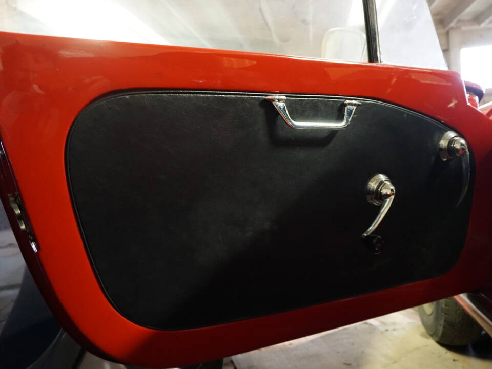 Bild 23/28 von Alfa Romeo Giulietta Spider (1961)