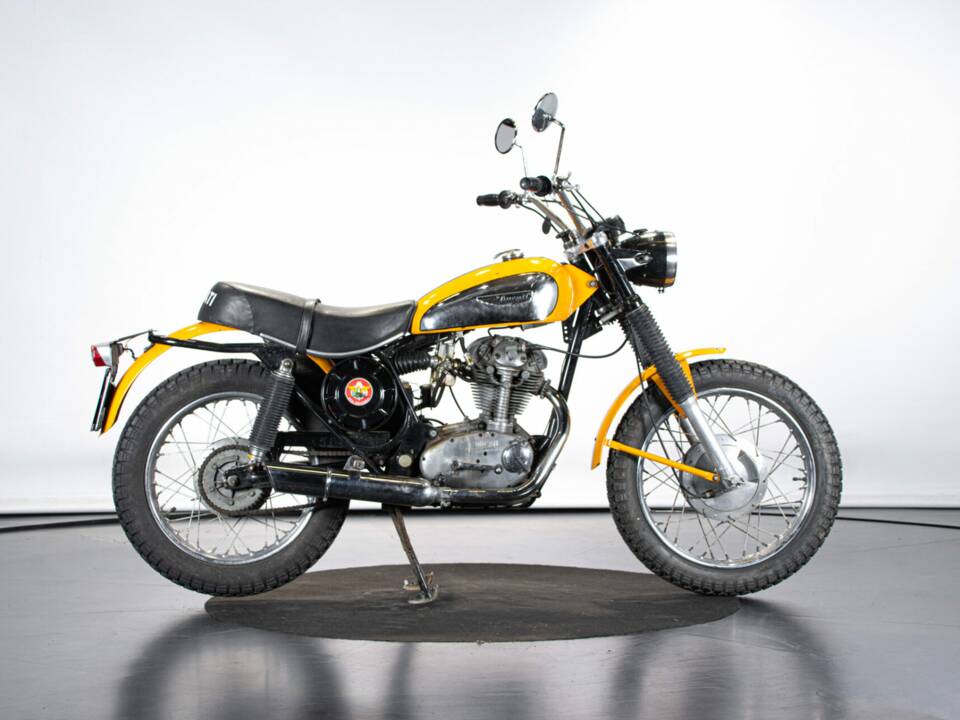 Bild 5/50 von Ducati 250 Scrambler (1971)