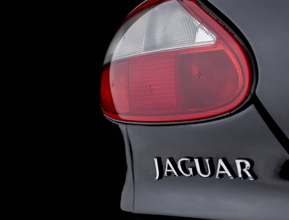 Bild 35/37 von Jaguar XKR (1998)