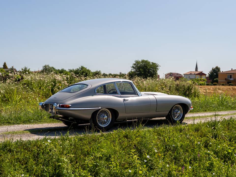 Imagen 7/20 de Jaguar E-Type 3.8 (1962)