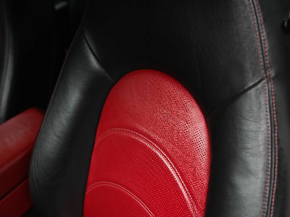 Afbeelding 30/43 van Jaguar XKR (2003)