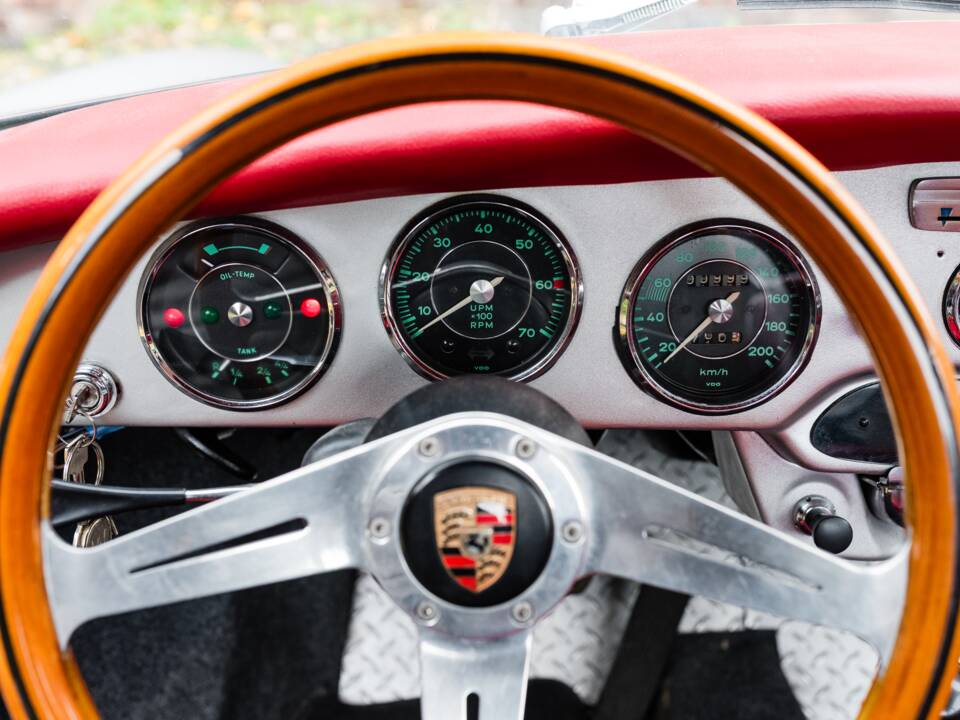 Image 29/48 of Porsche 356 C 1600 (1964)