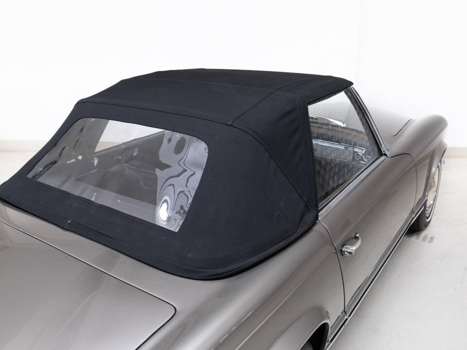 Image 32/35 de Mercedes-Benz 230 SL (1966)