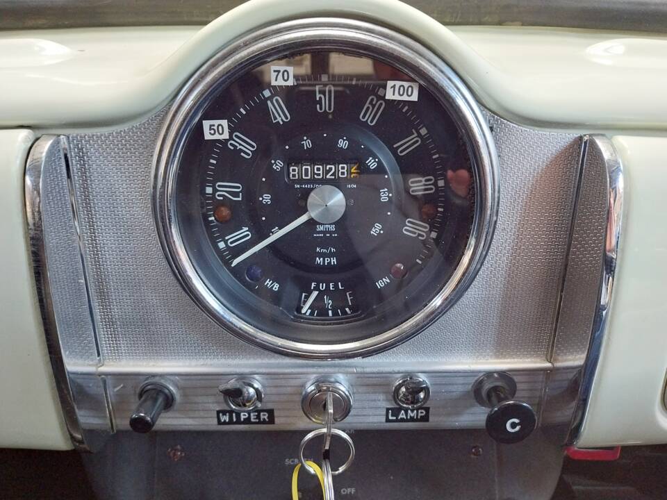 Immagine 5/29 di Morris Minor 1000 Traveller (1968)