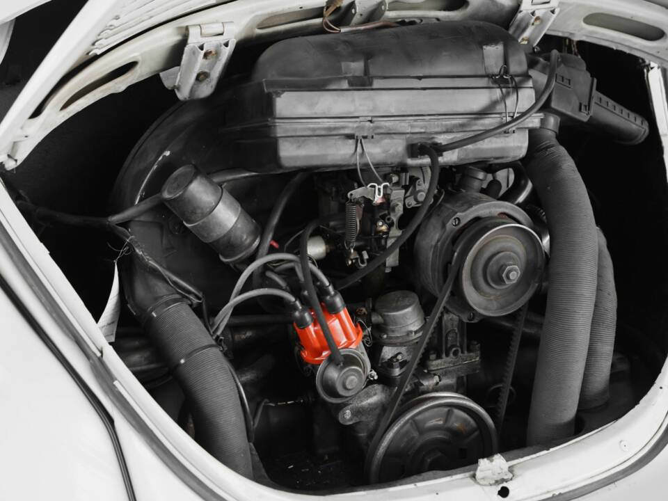 Bild 30/32 von Volkswagen Käfer 1303 (1975)