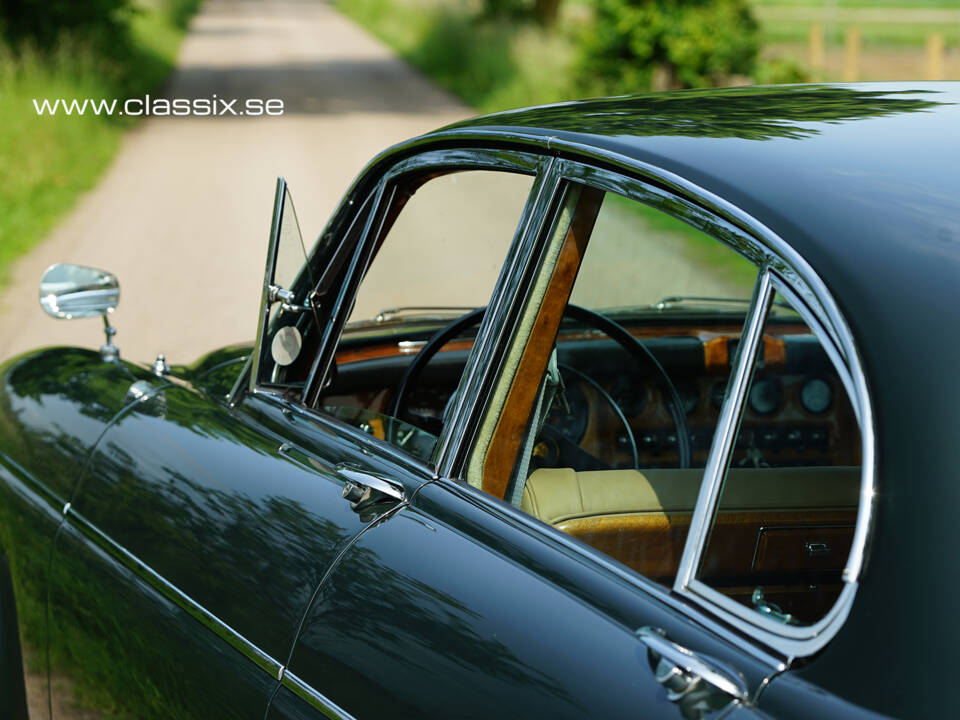 Immagine 9/30 di Jaguar 420 G (1970)