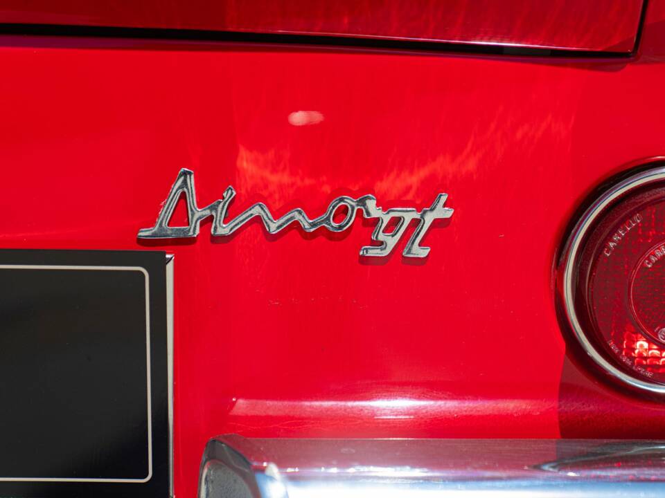 Image 21/50 de Ferrari Dino 246 GT (1971)