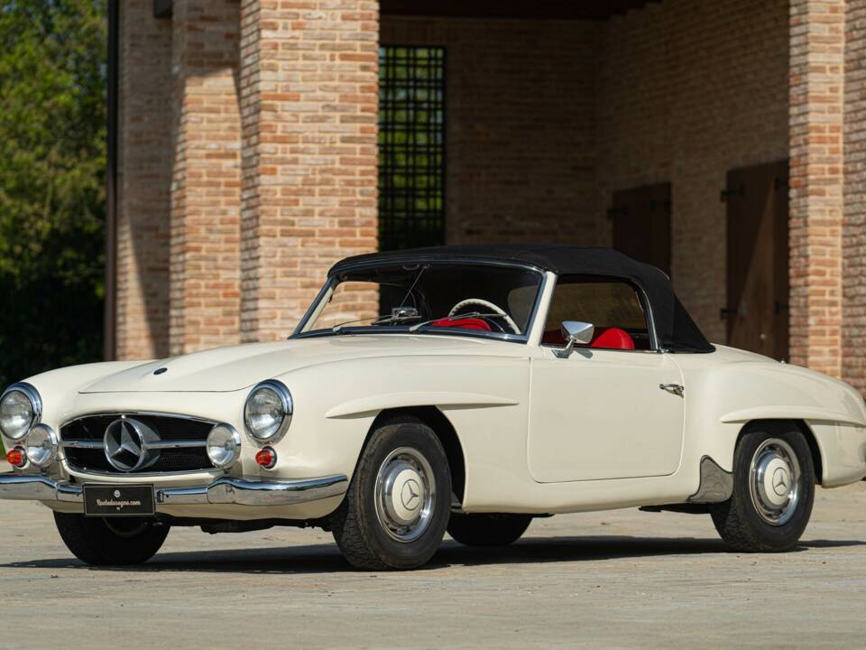 Afbeelding 2/50 van Mercedes-Benz 190 SL (1959)