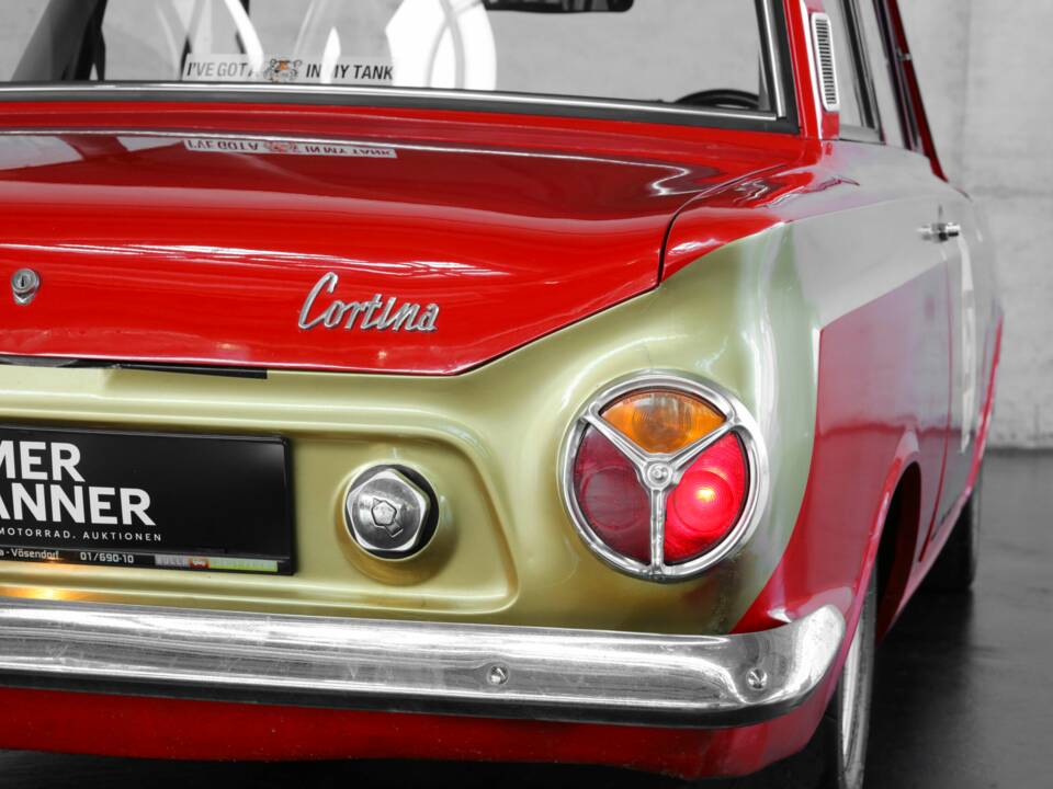 Afbeelding 30/35 van Ford Lotus Cortina (1965)