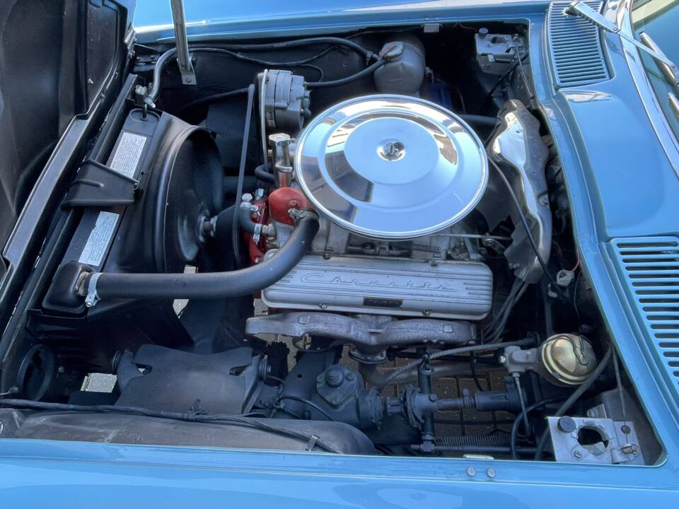 Image 7/22 of Chevrolet Corvette Sting Ray Convertible (1963)