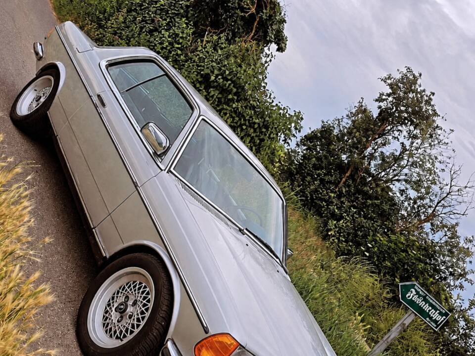 Image 4/6 of Mercedes-Benz 230 C (1978)
