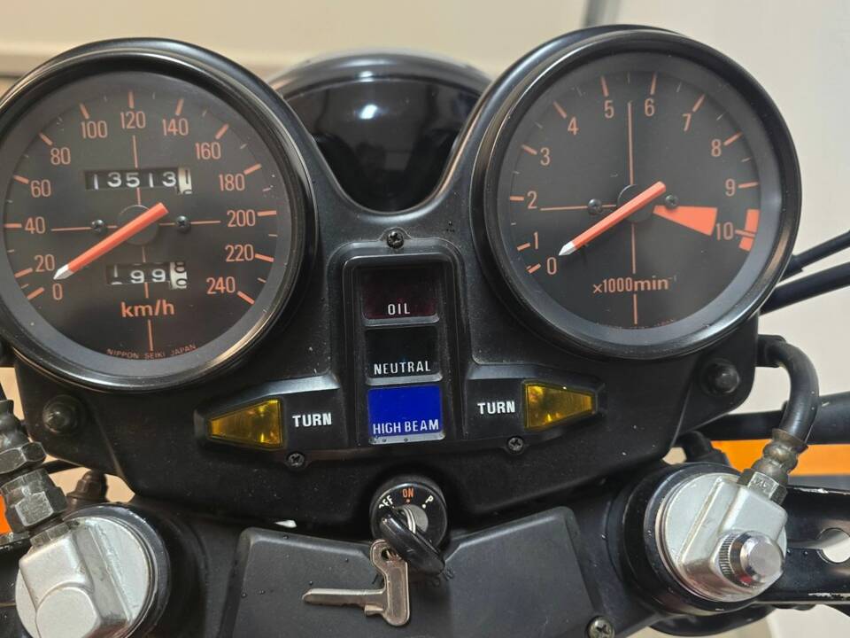 Image 8/10 of Honda DUMMY (1986)