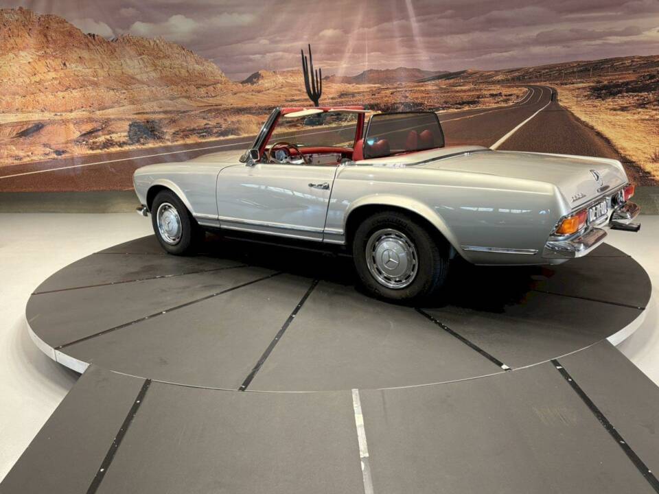 Bild 4/36 von Mercedes-Benz 280 SL (1970)