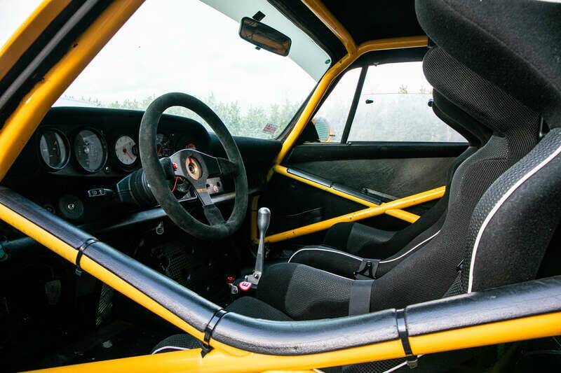 Image 40/50 de Porsche 911 RSR 3.0 (1975)