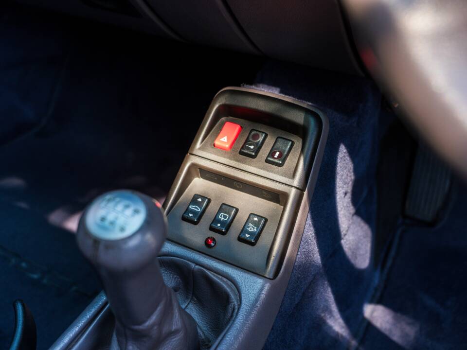 Bild 33/62 von Porsche 911 Carrera 4 (1996)