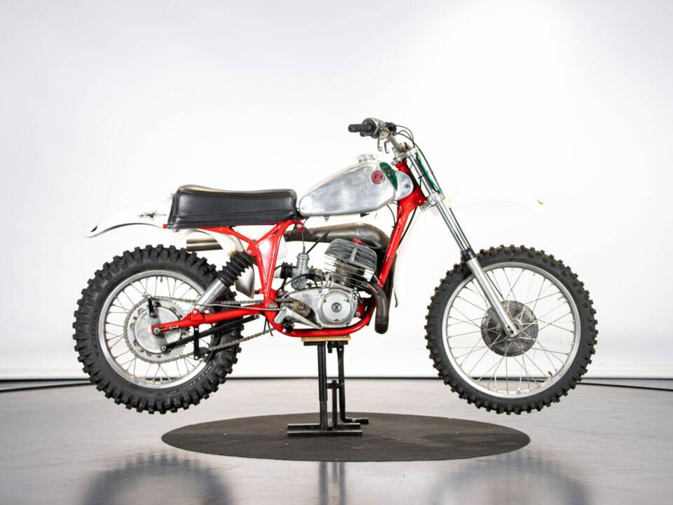 Imagen 5/50 de CZ 250 (1977)