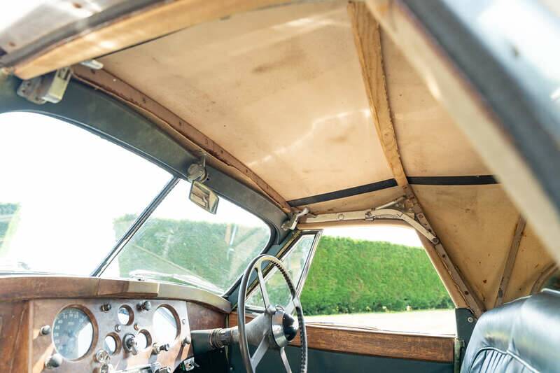 Image 46/50 of Jaguar XK 120 DHC (1954)