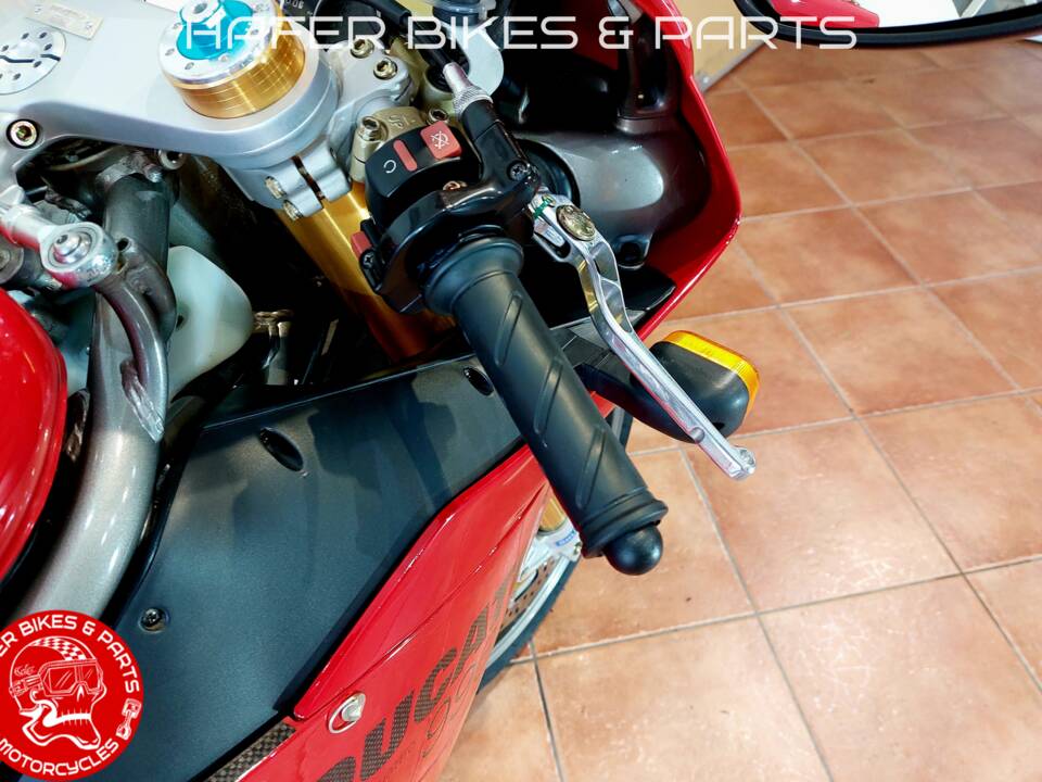 Afbeelding 19/40 van Ducati 996 R (2001)