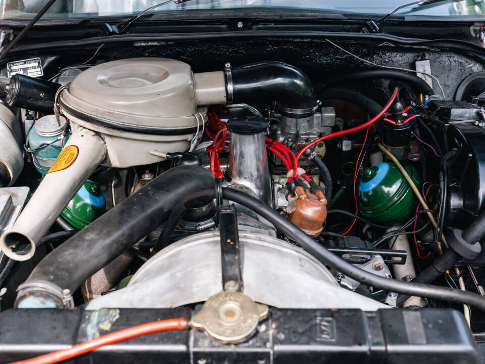 Image 5/50 de Citroën DS 21 (1969)