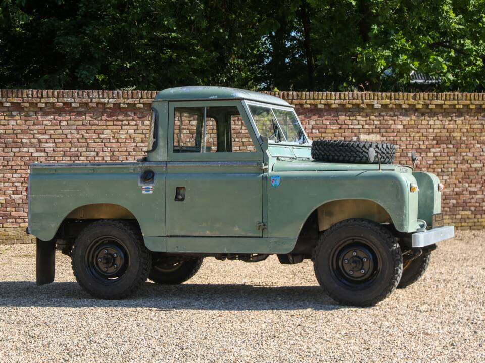 Image 15/50 of Land Rover 88 (1965)