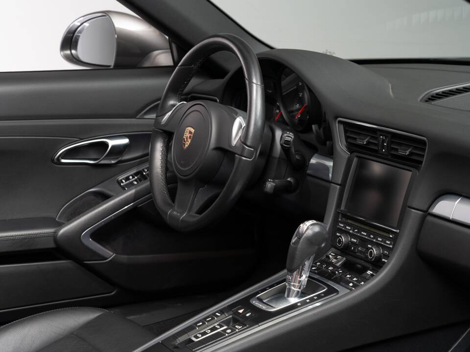 Imagen 33/42 de Porsche 911 Carrera (2012)