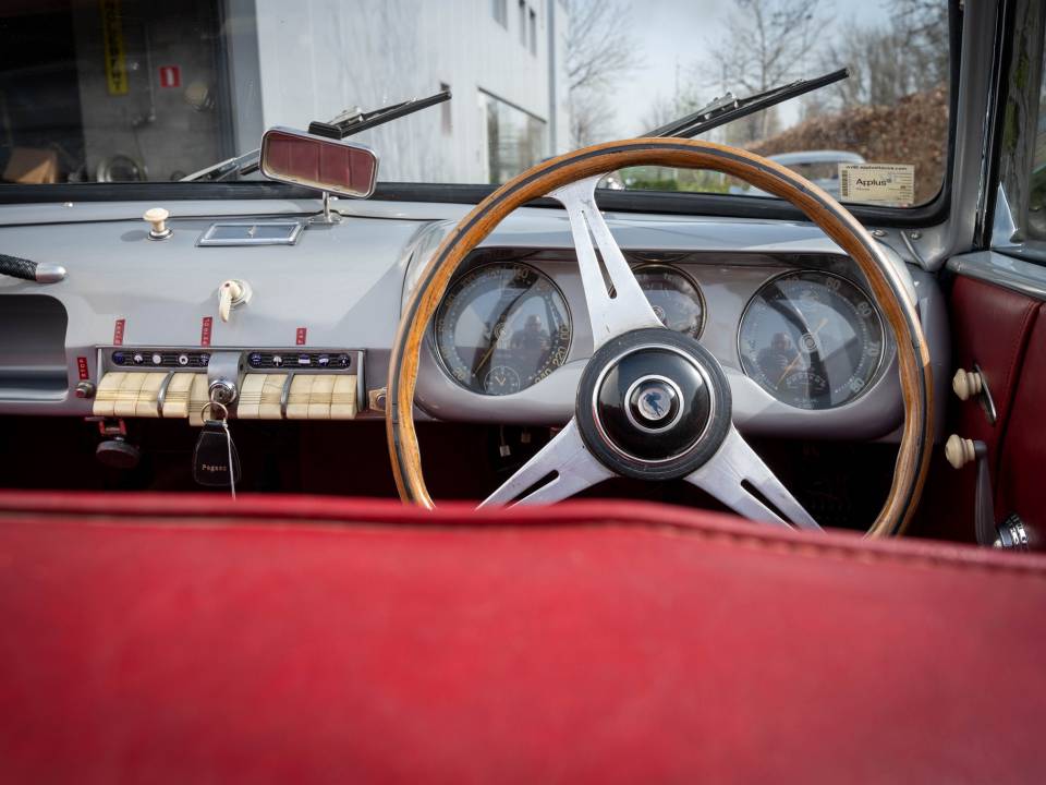Image 31/50 of Pegaso Z-102 (1955)