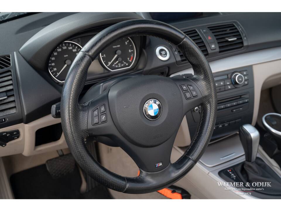 Image 6/33 de BMW 118i (2010)